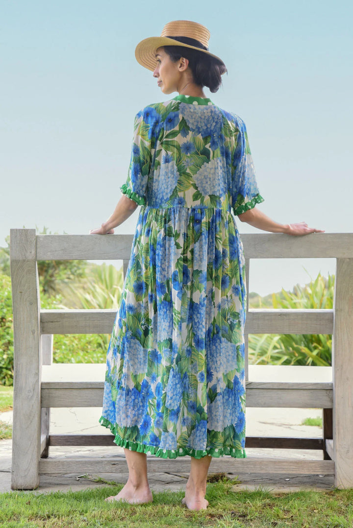 Don't Make Waves Dress | Hydrangea