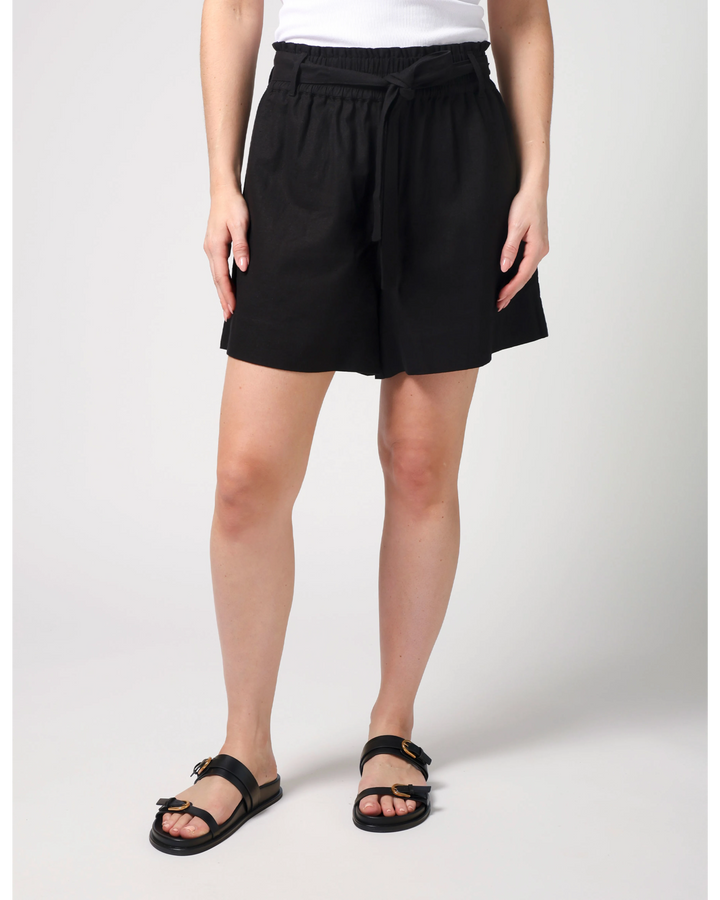 Noa Short | Black