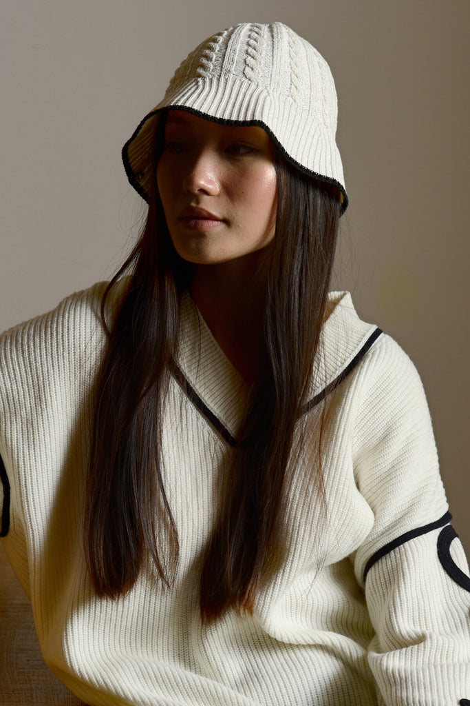 Check styling ideas for「Stretch Dry Sweat Pullover Hoodie、Linen Blend  Bucket Hat」