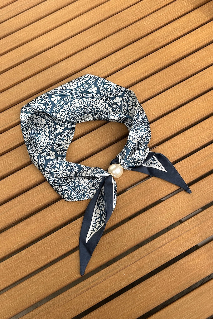Pearl Bow Fasten Neck Tie | Heritage