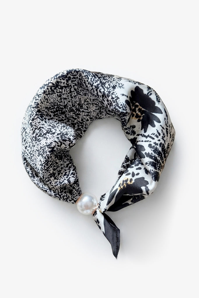 Pearl Fasten Necktie | Inked Flowers