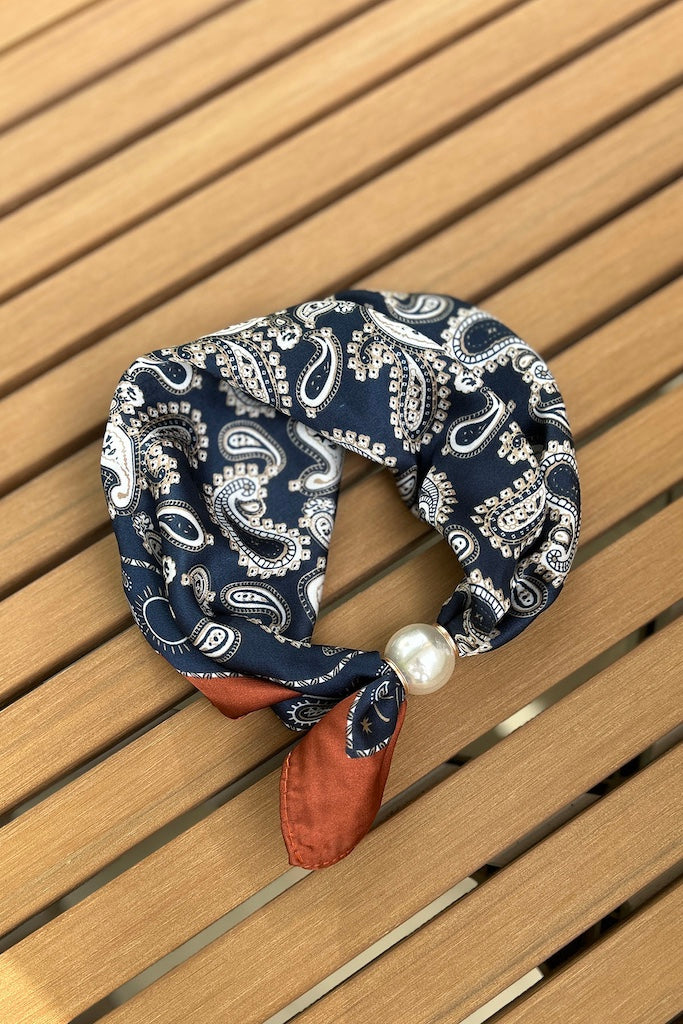 Pearl Fasten Neck Tie | Ink Paisley