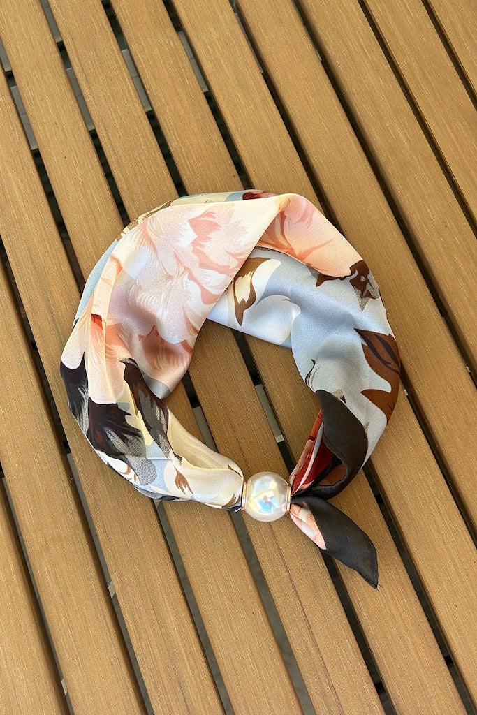Pearl Fasten Necktie | Jardin