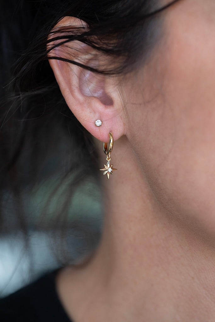 Petite Star Huggie | Gold
