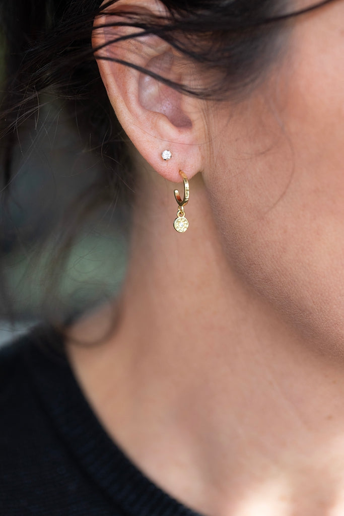 Molly Petite Hoop | Gold