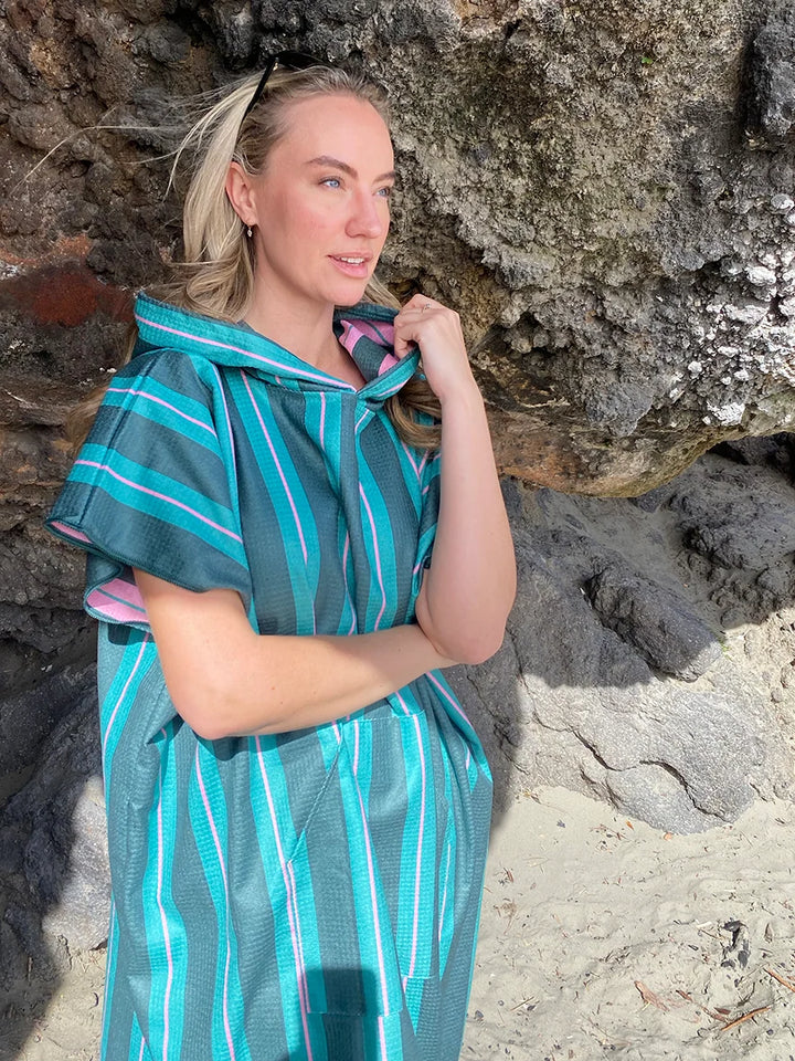 Hooded Towel | Avalon