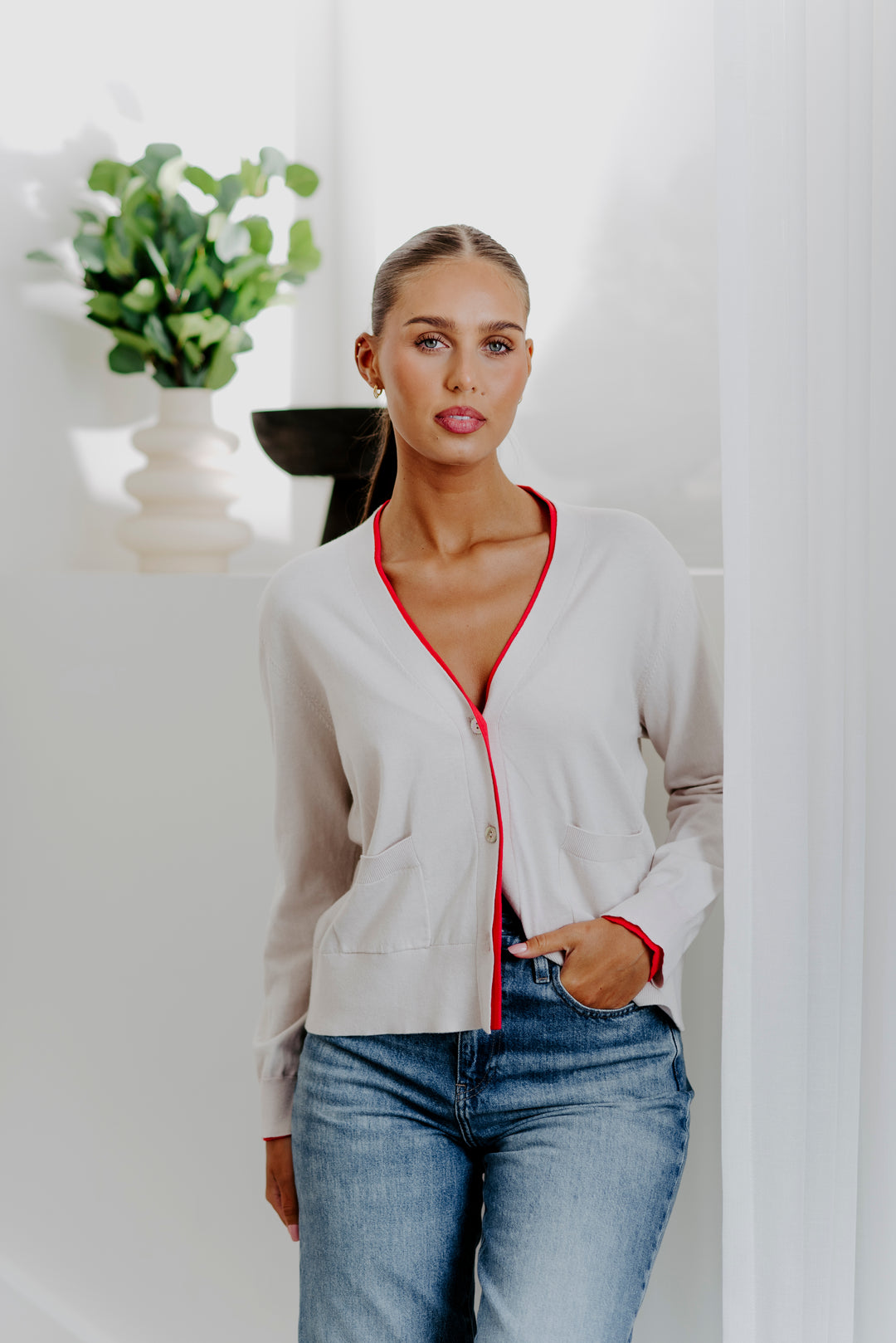 Boyfriend Contrast Cardi | Stone/Geranium