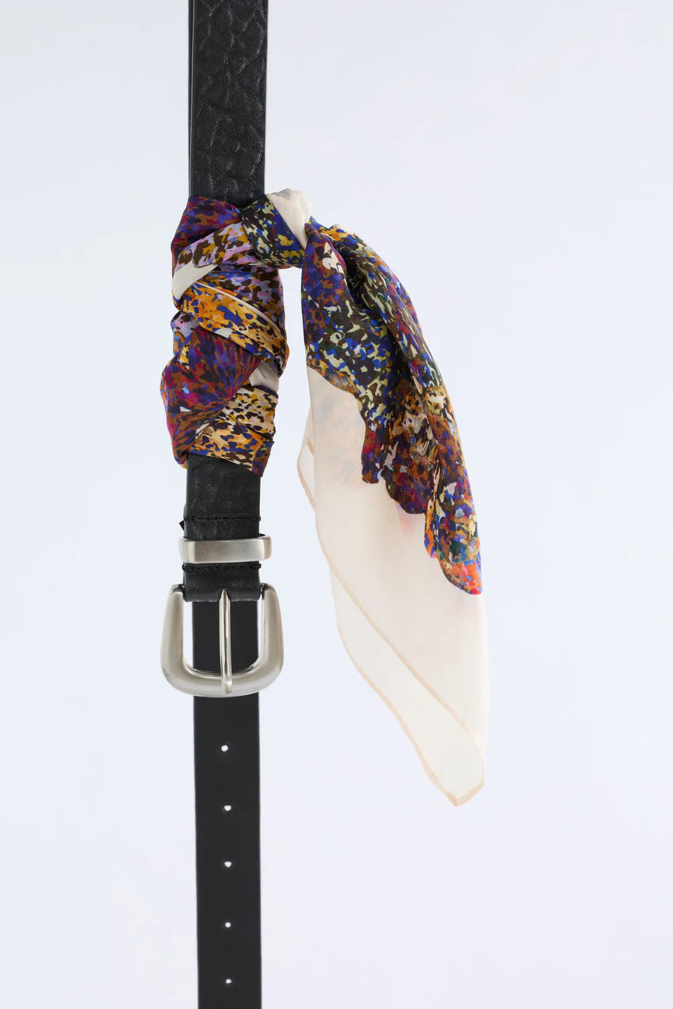 Lantis Scarf