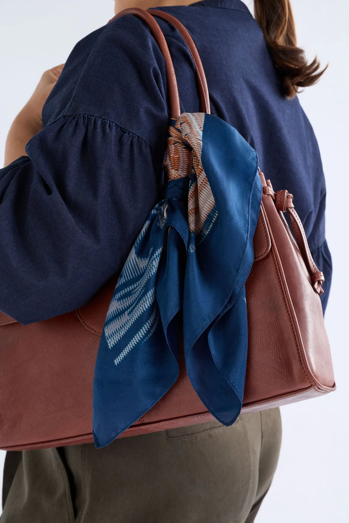 Brandr Scarf