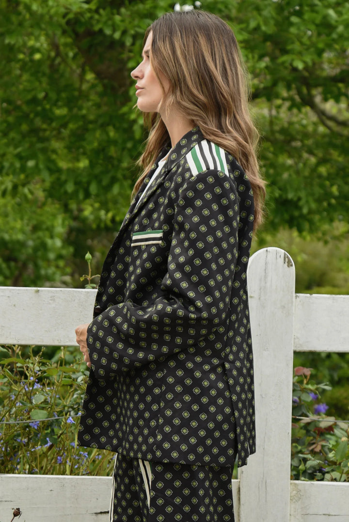Keep It Blazing Jacket | Black