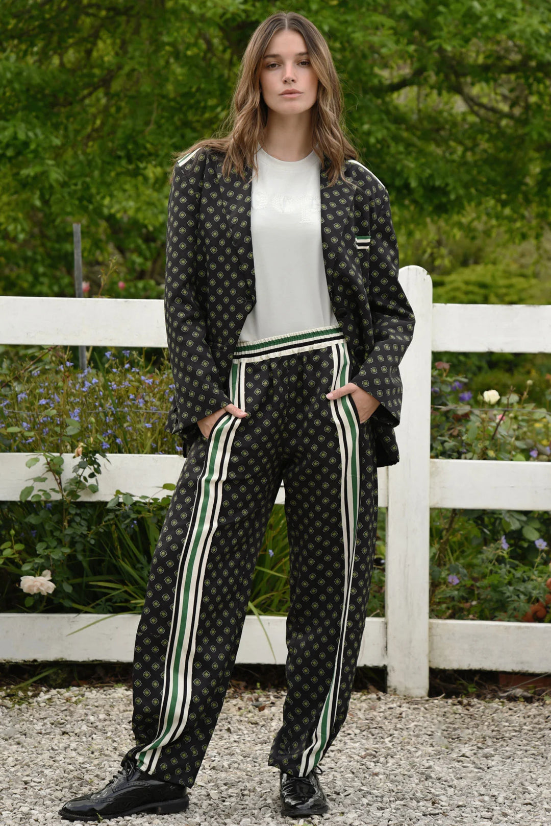 Keep It Blazing Jacket | Black