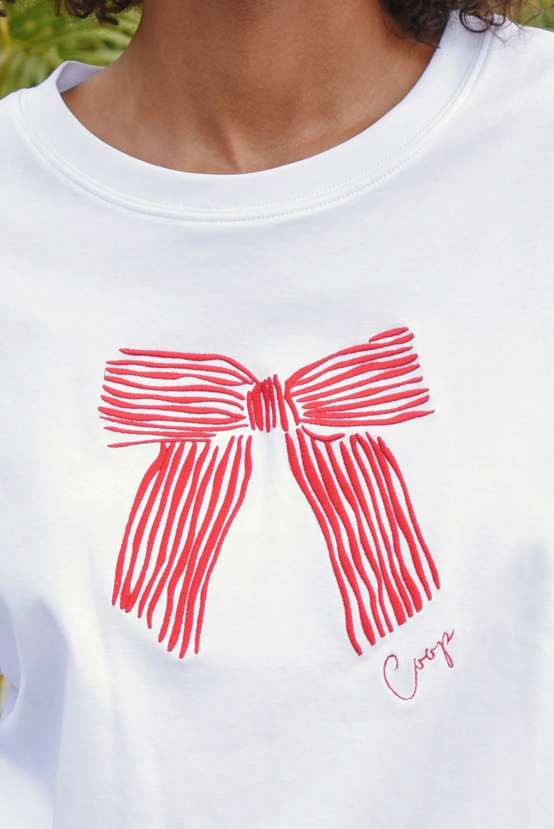 Gotta Bow T-Shirt | White/Red
