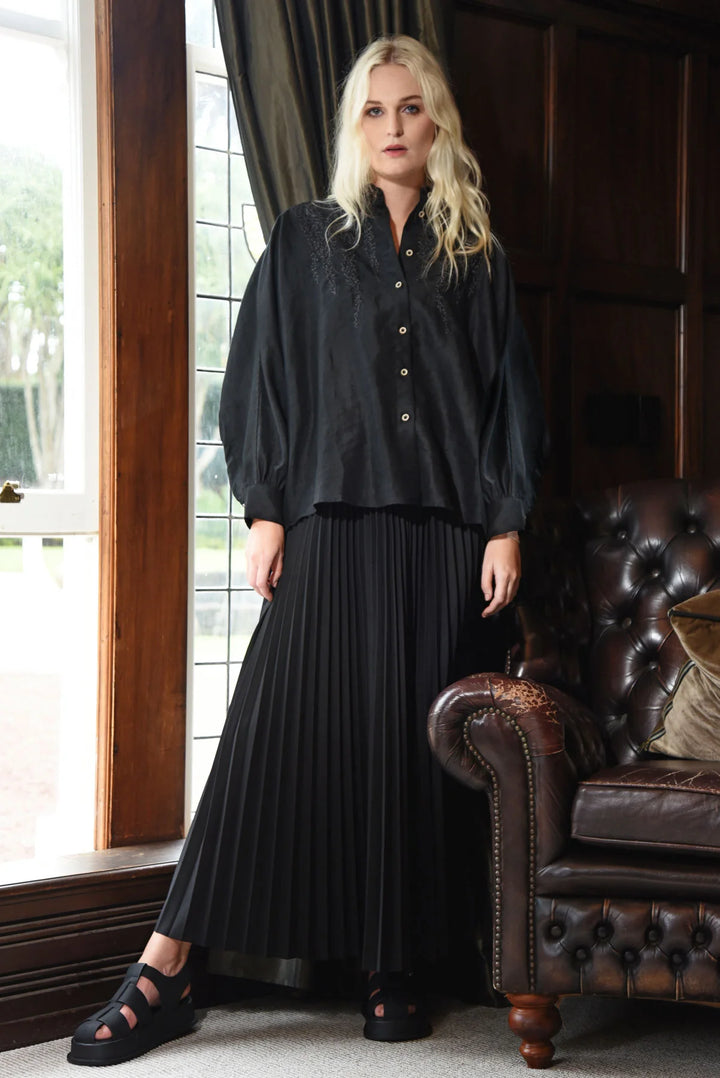 In Skirt Of Time | Black