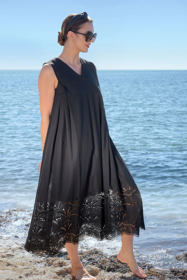 Bottom Heavy Dress | Black