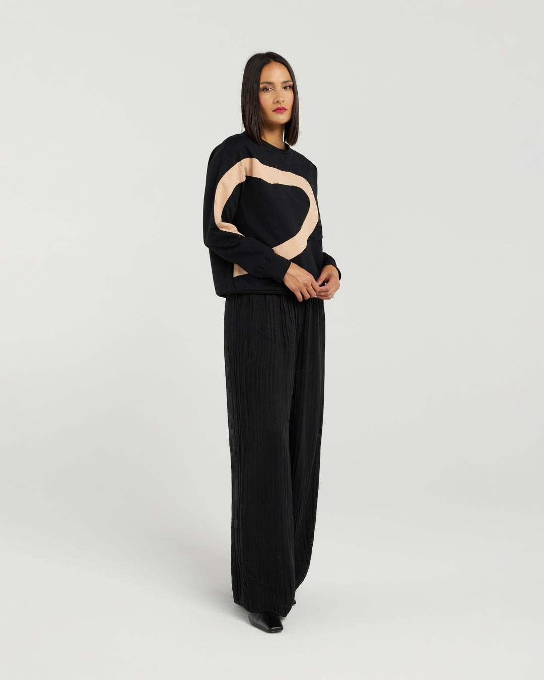 Amara Sweat | Black/Biscuit