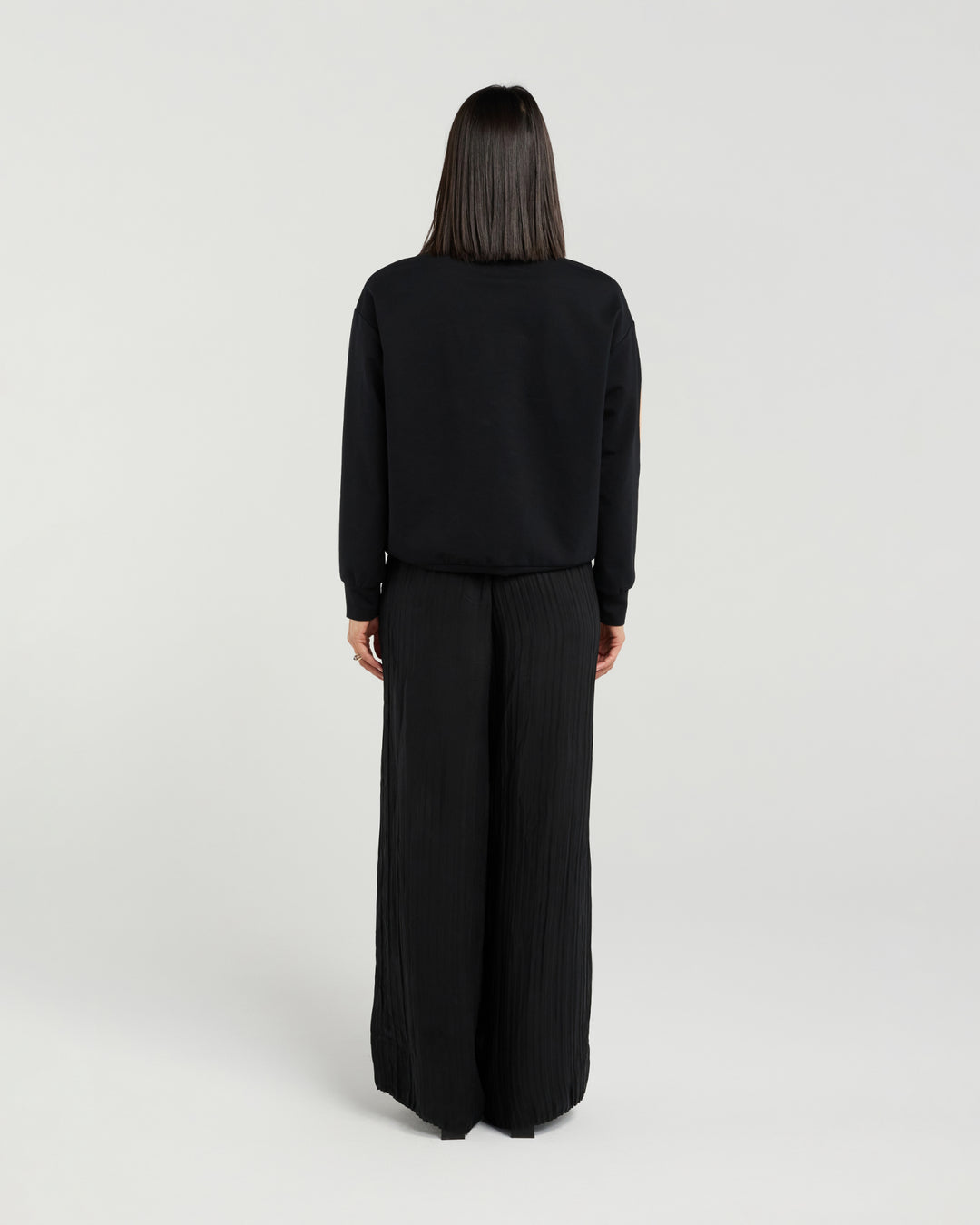 Amara Sweat | Black/Biscuit