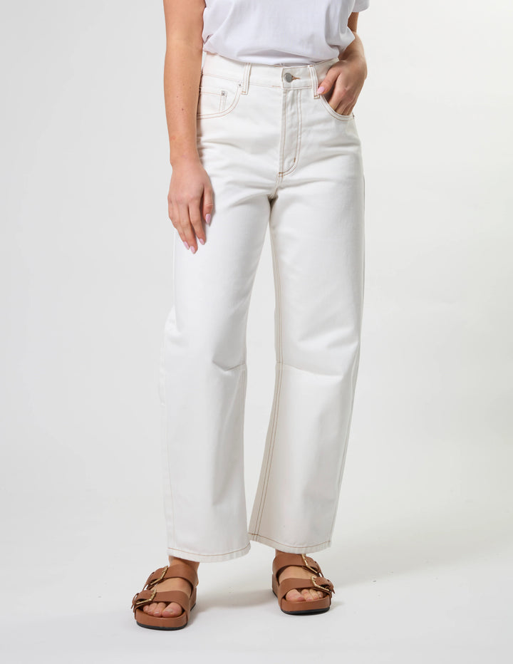 Carson Barrel Jean | Ecru
