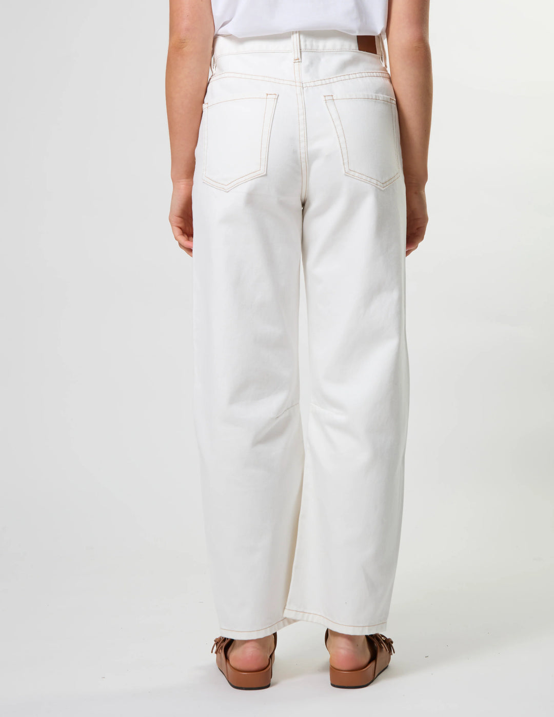 Carson Barrel Jean | Ecru