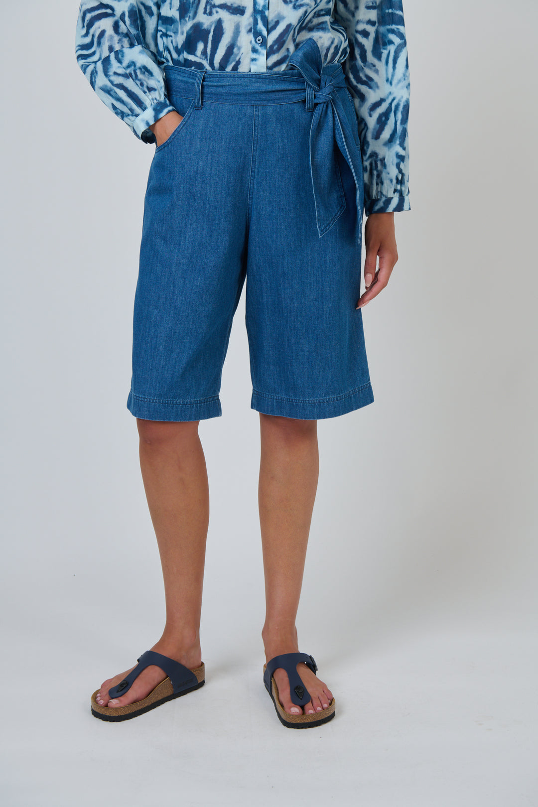 Claire Shorts | Chambray