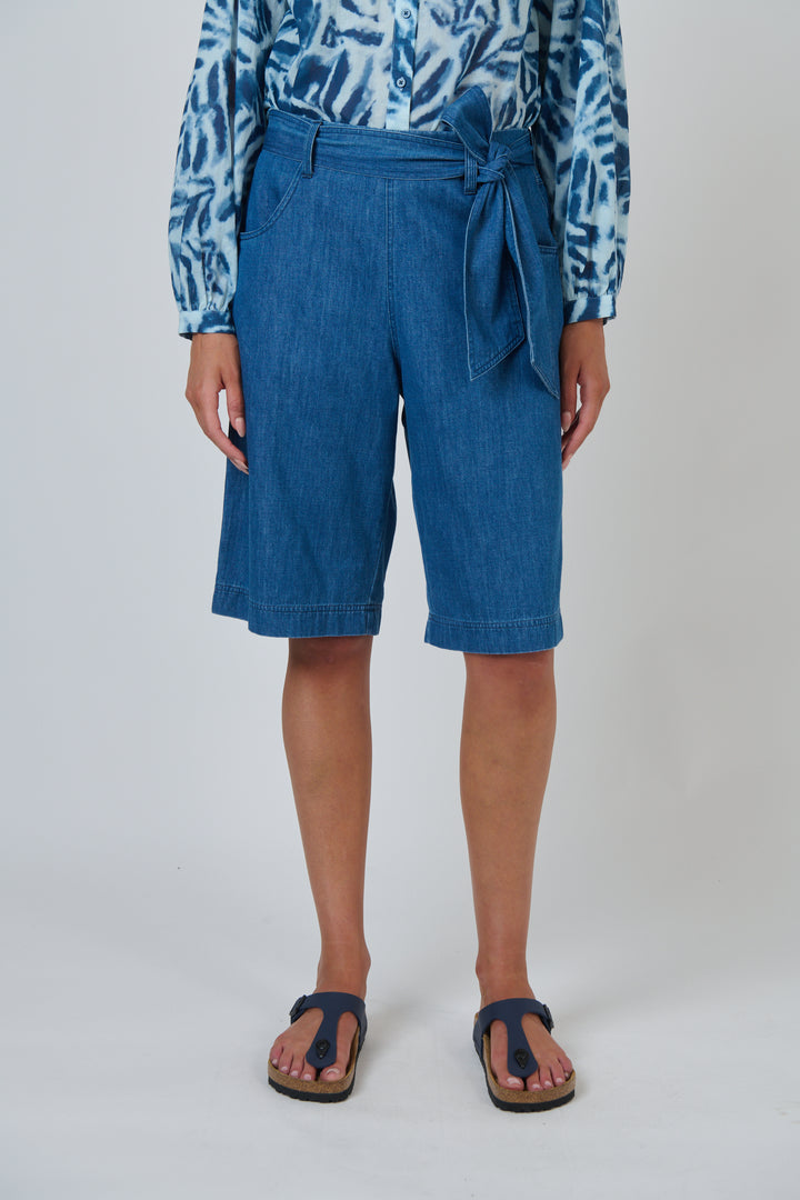 Claire Shorts | Chambray