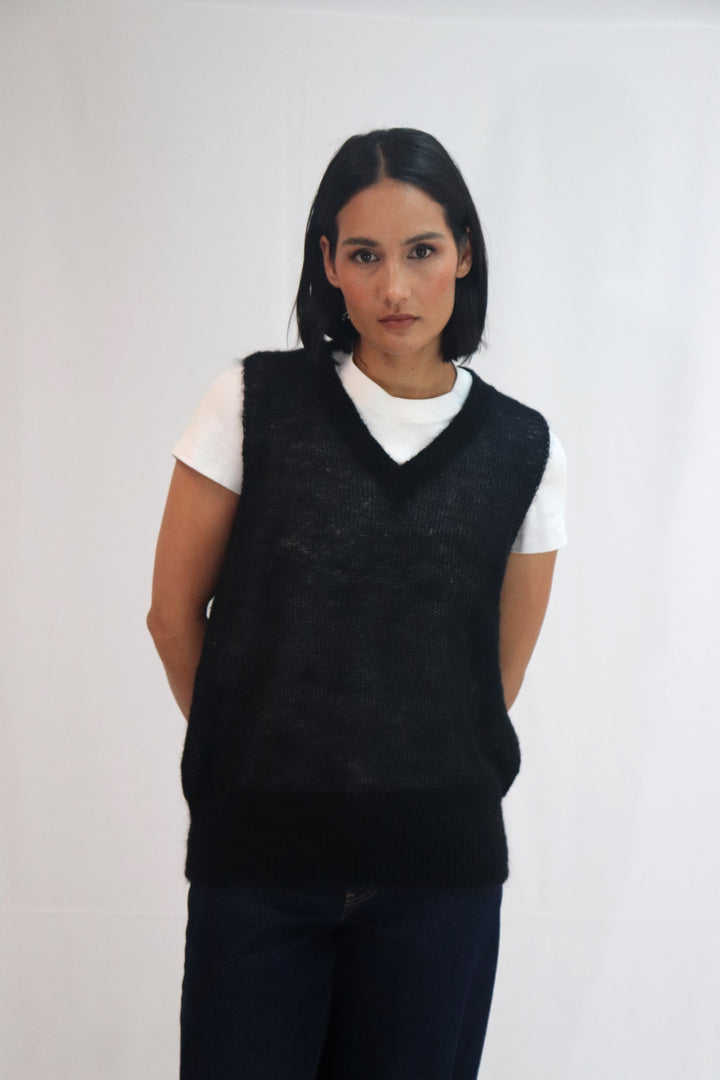 Rita Vest | Black