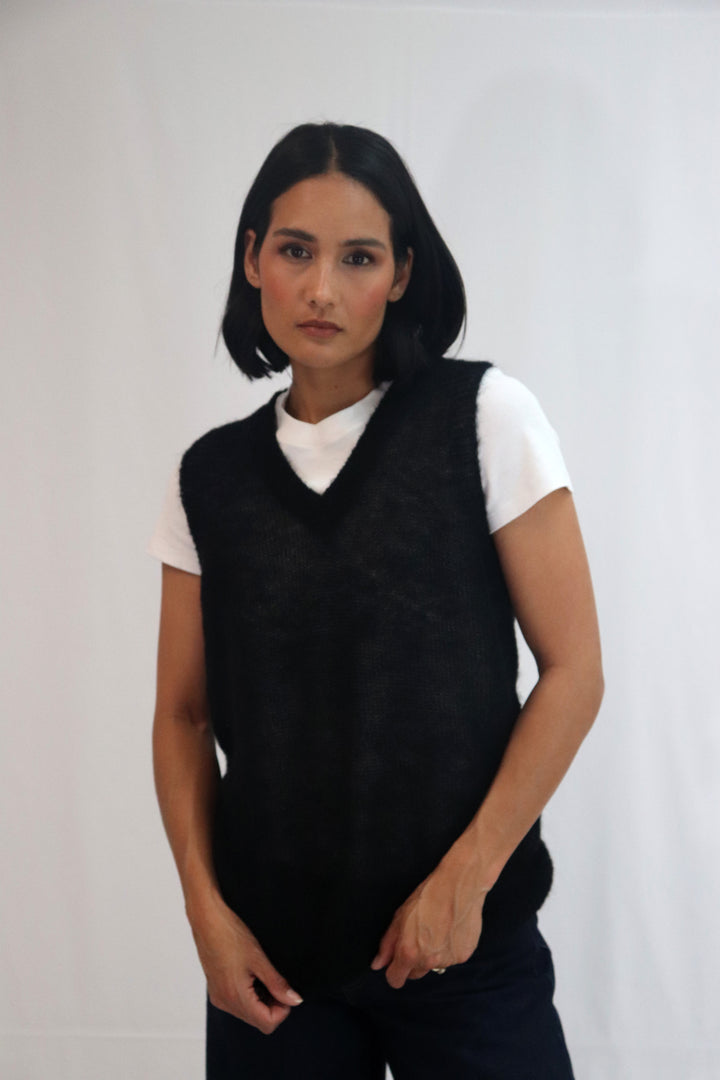 Rita Vest | Black