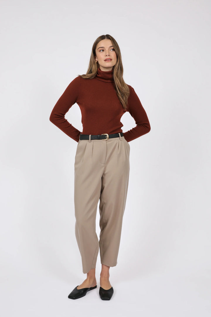 Ligne Tapered Pant | Ecru