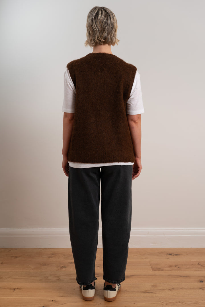 Brushed Crew Vest | Chocolate