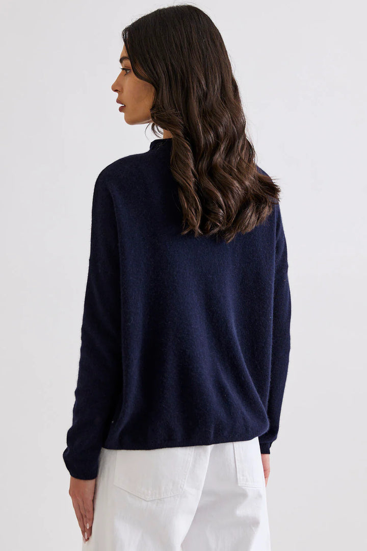 Sloane Mockneck | French Navy