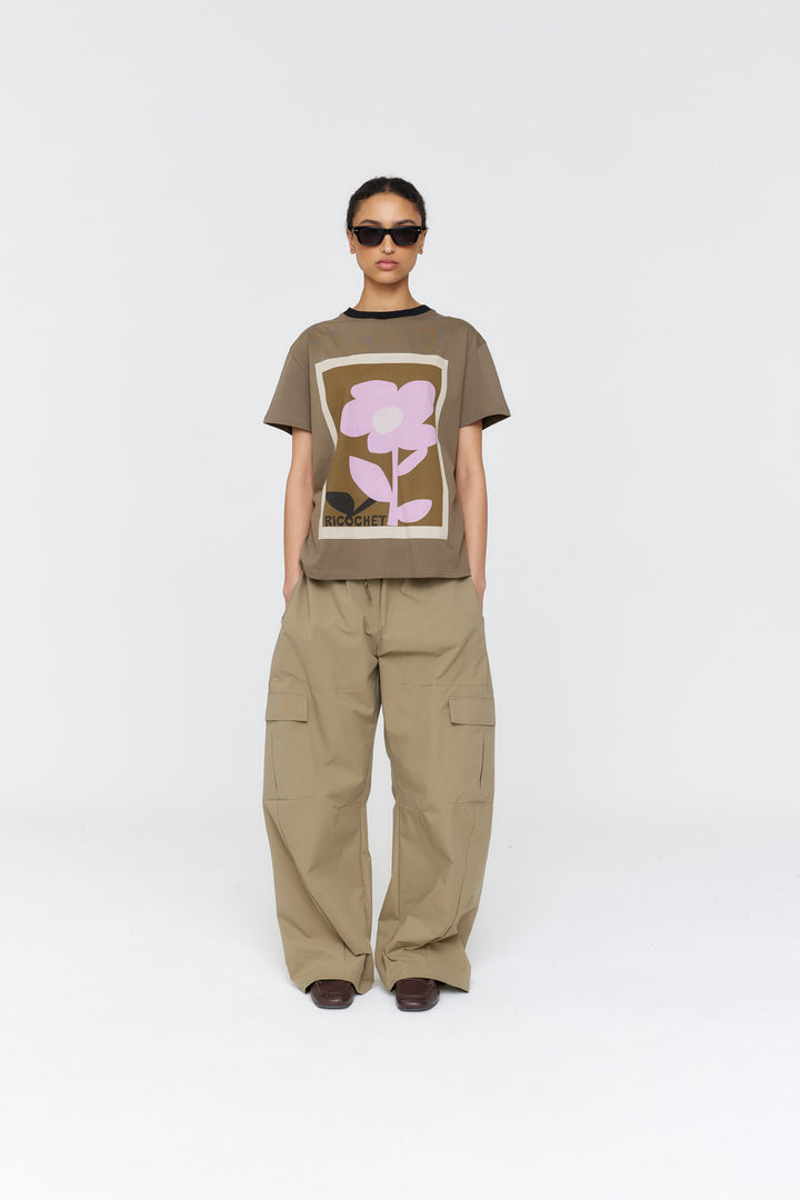 Aiden Tee | Deep Grey+Pink