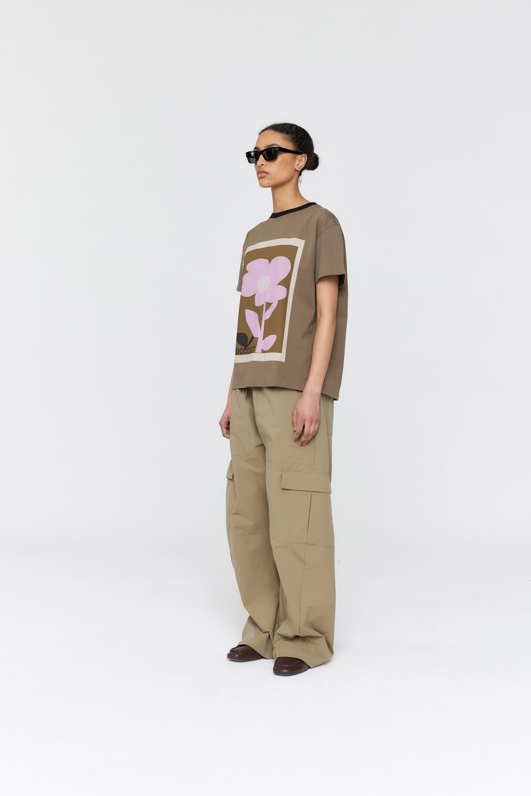 Aiden Tee | Deep Grey+Pink