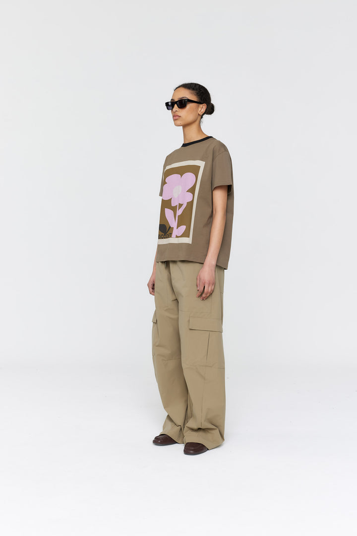 Aiden Tee | Deep Grey+Pink