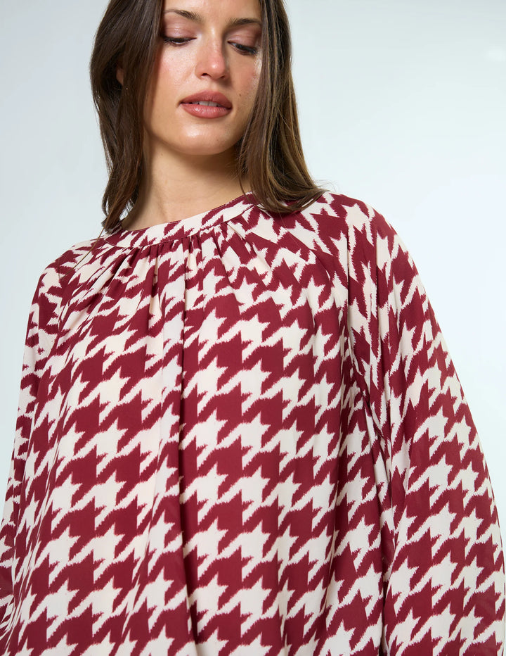 Lou Blouse | Syrah Hounds
