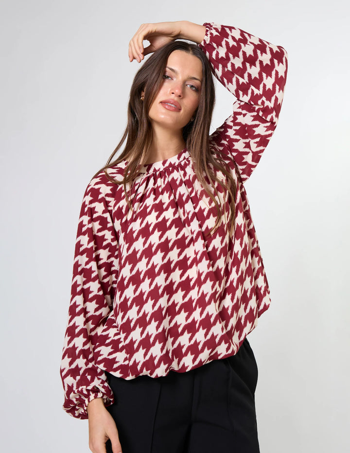 Lou Blouse | Syrah Hounds