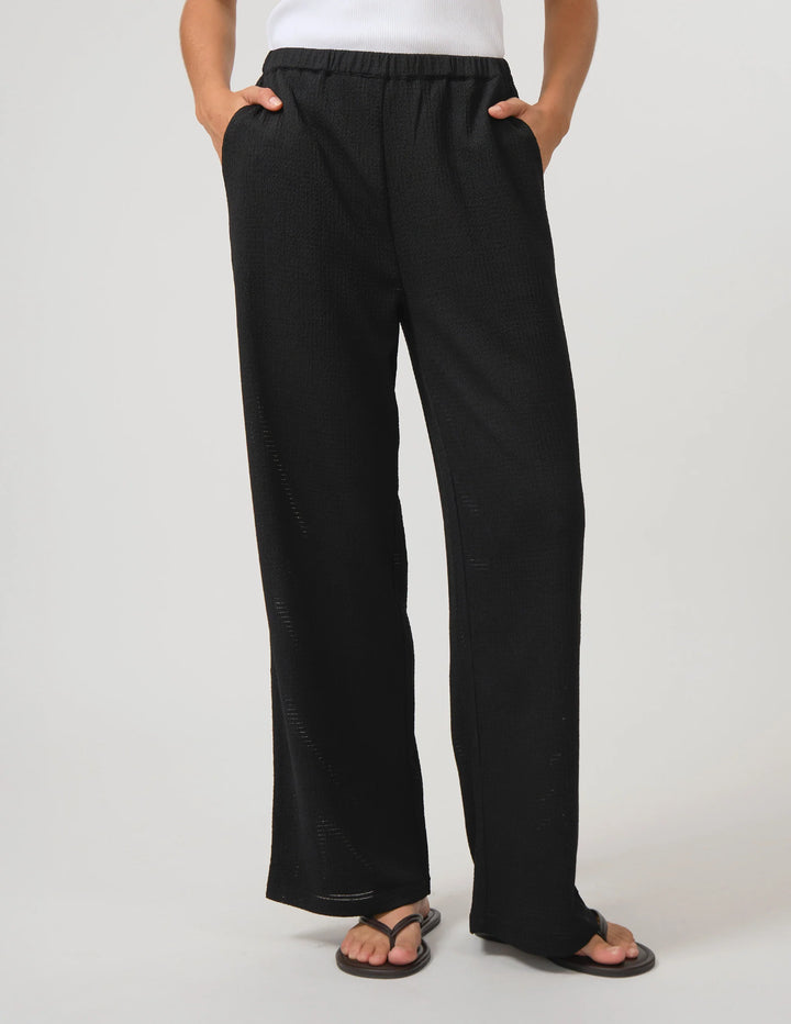 Lara Pant | Black