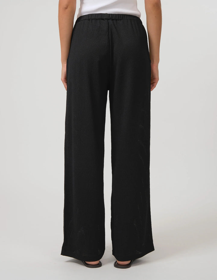 Lara Pant | Black