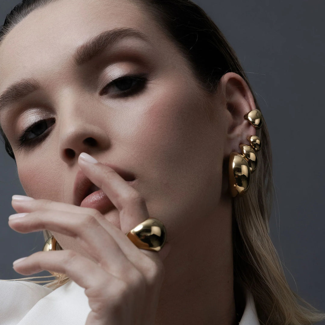 Dynamic Medium Hoop Earrings | Silver