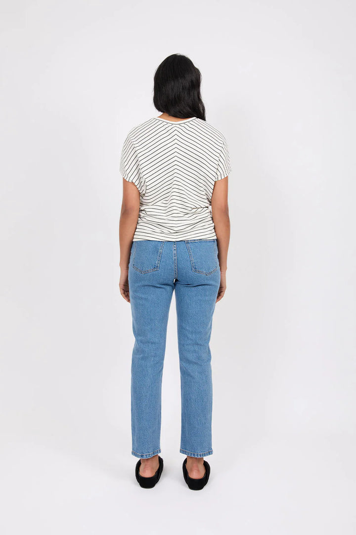 The Easy Straight | Vintage Mid Wash