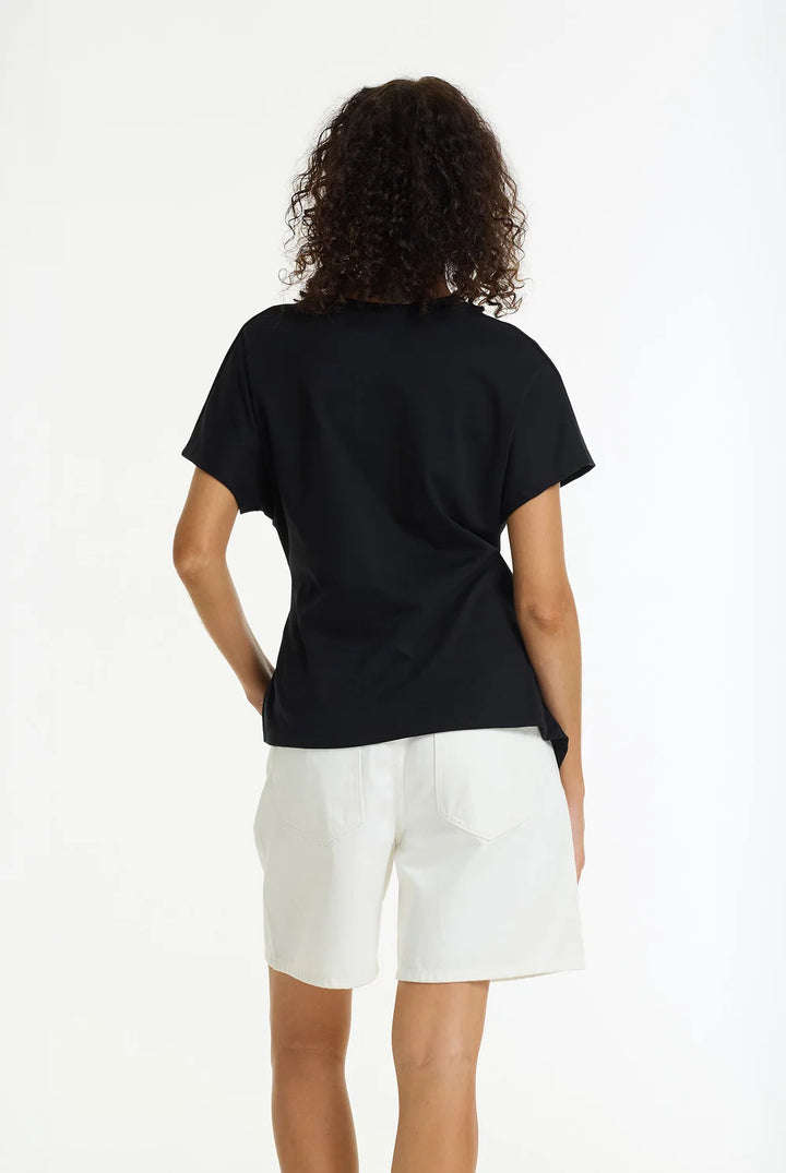 Time Slows Tee | Black