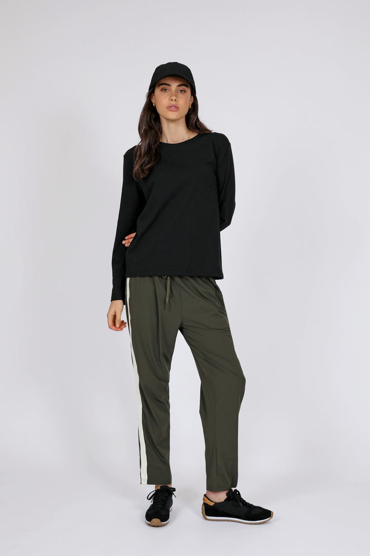 Uno Long Sleeve Tee | Black