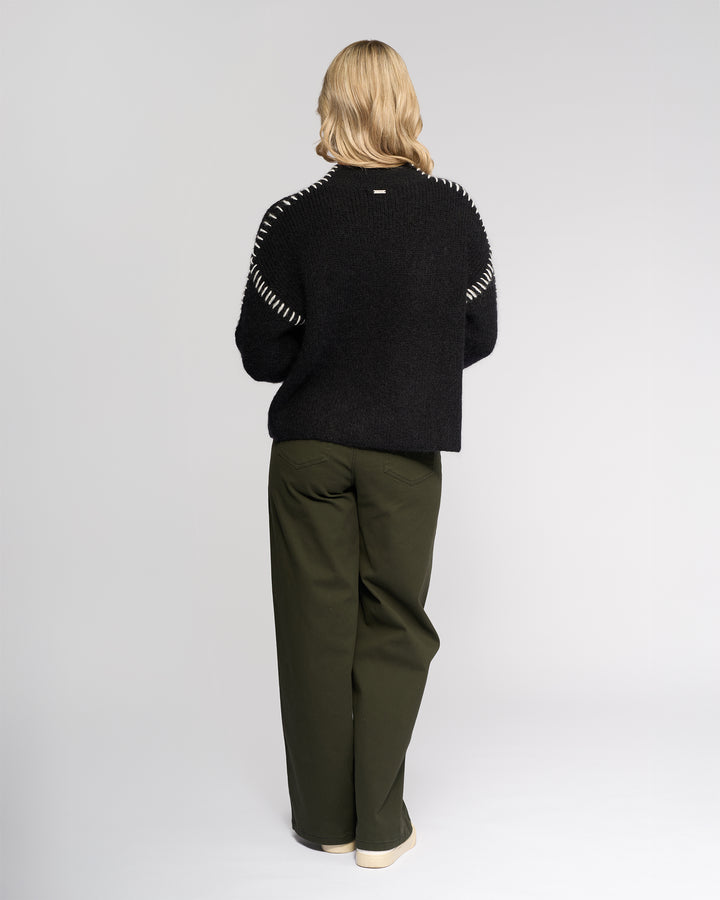 Lennox Sweater | Black/White