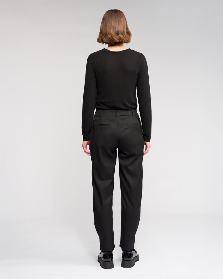 Jude Pant | Black