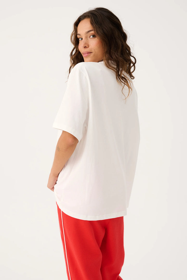 Jeana Tee | Yacht Club