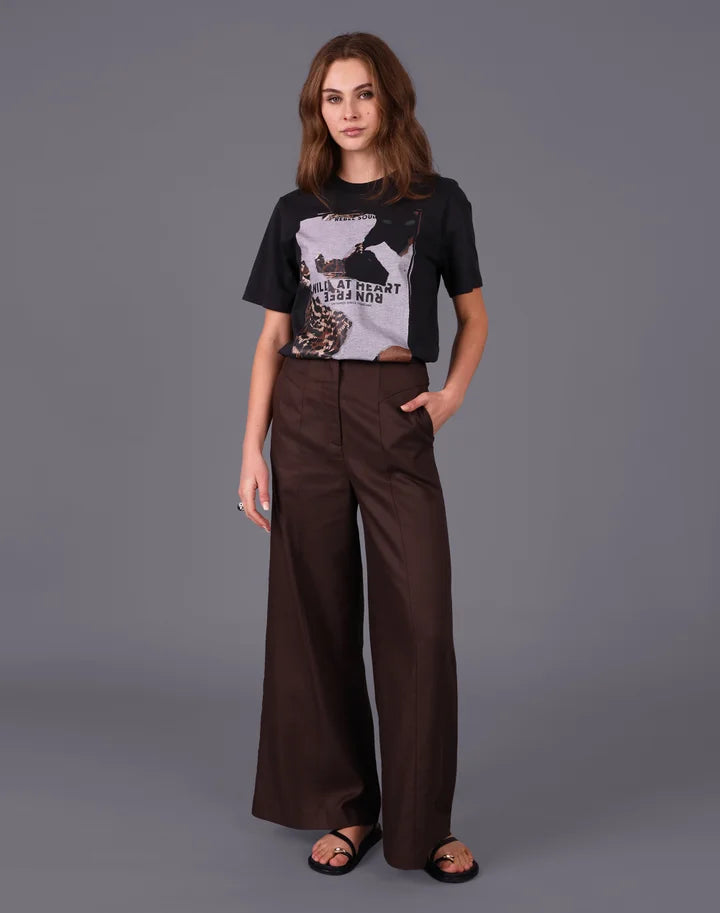 Born Wild Tee | Vintage Black